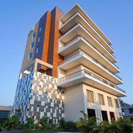 The Zenith - A Boutique Hotel By Hot Millions Mohali Eksteriør bilde