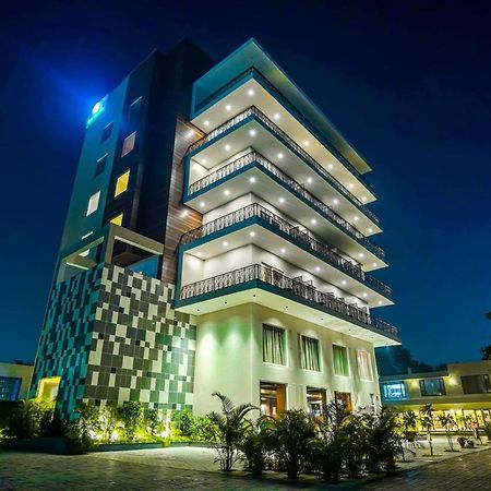 The Zenith - A Boutique Hotel By Hot Millions Mohali Eksteriør bilde