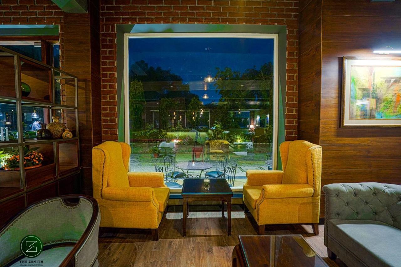 The Zenith - A Boutique Hotel By Hot Millions Mohali Eksteriør bilde
