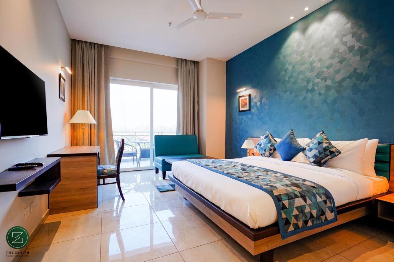 The Zenith - A Boutique Hotel By Hot Millions Mohali Eksteriør bilde