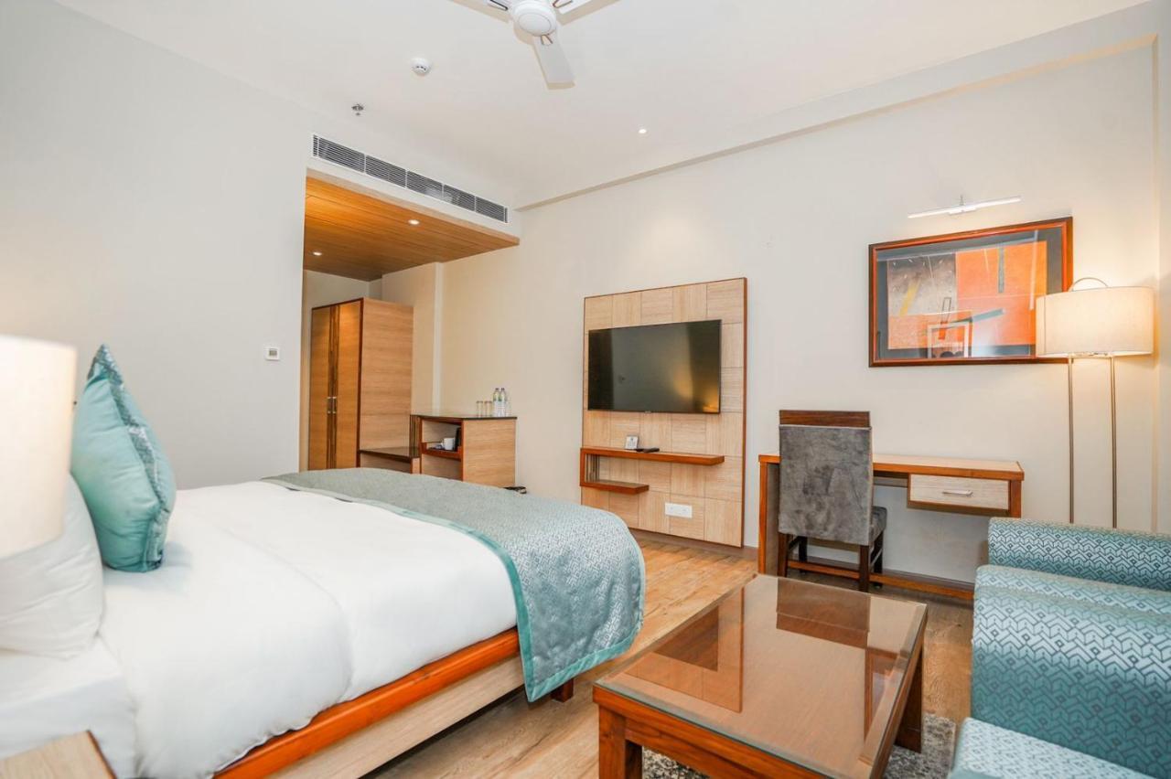 The Zenith - A Boutique Hotel By Hot Millions Mohali Eksteriør bilde