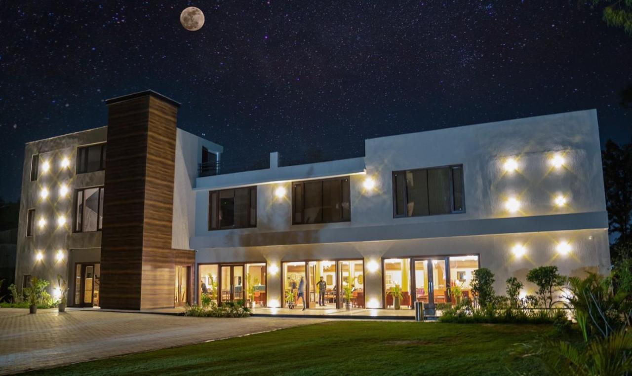 The Zenith - A Boutique Hotel By Hot Millions Mohali Eksteriør bilde